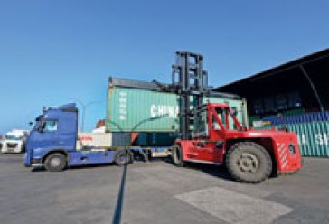 4_1_Container_Handling_0956.jpg