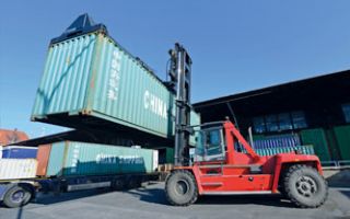 3_2_Container_Transport_Handling_0955.jpg